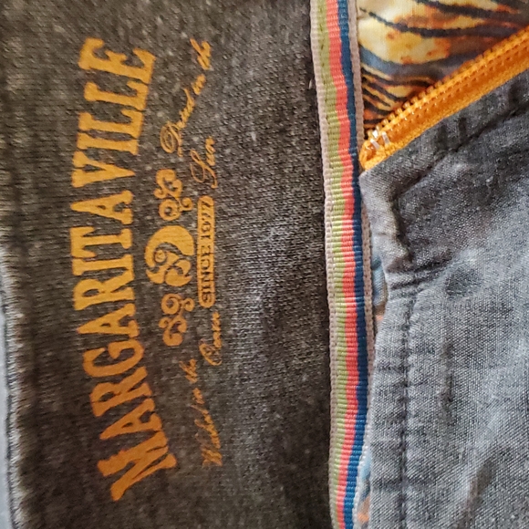 Mens Large Margaritaville 1/4 Zipped Pull Over. - Picture 3 of 3